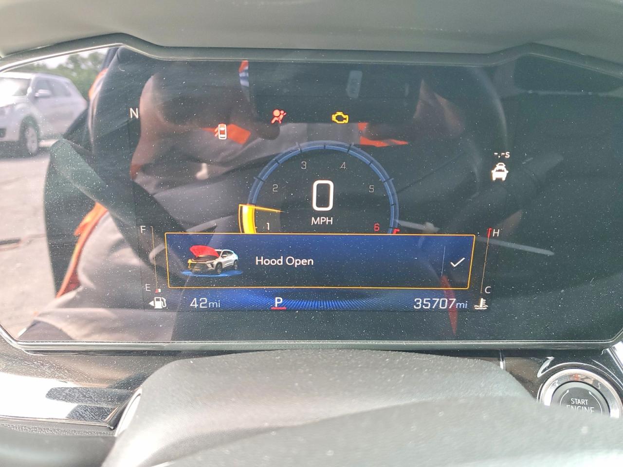 CHEVROLET TRAX 2024 — 10