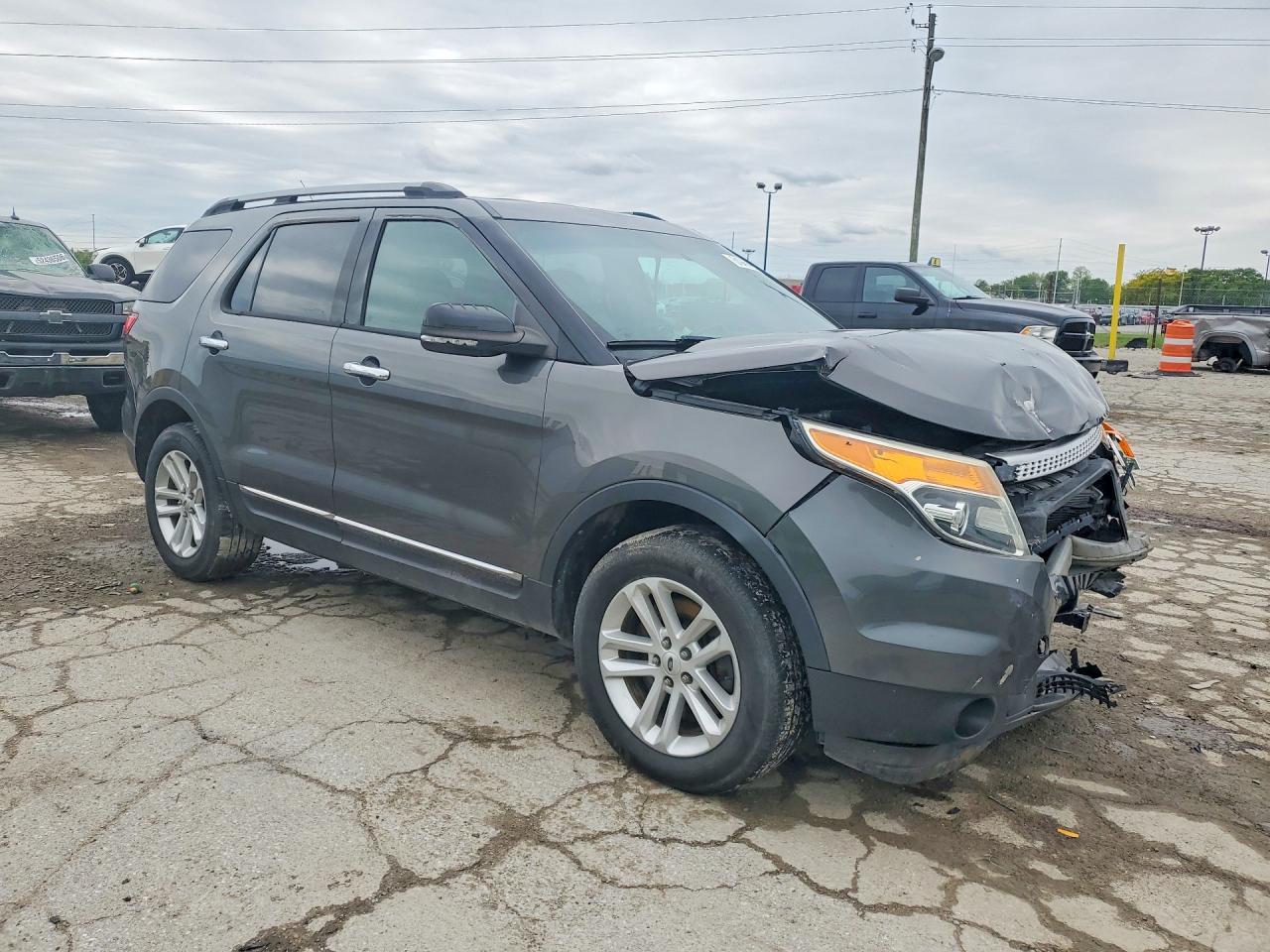 FORD EXPLORER 2015 — 5