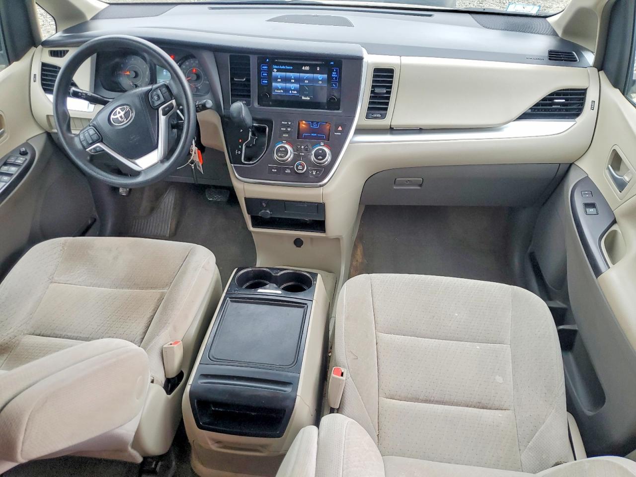 TOYOTA SIENNA 2015 — 9