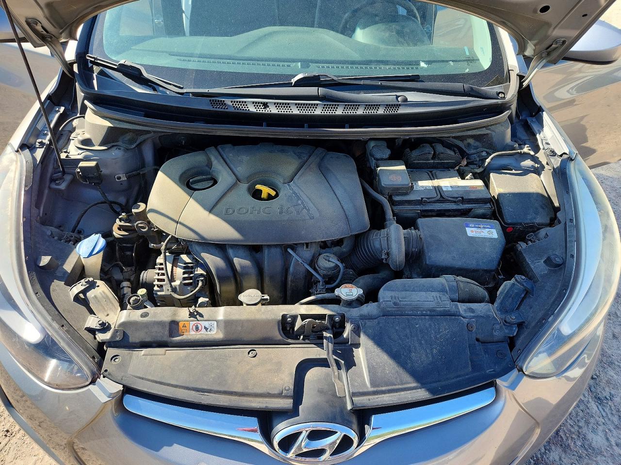 HYUNDAI ELANTRA 2016 — 12