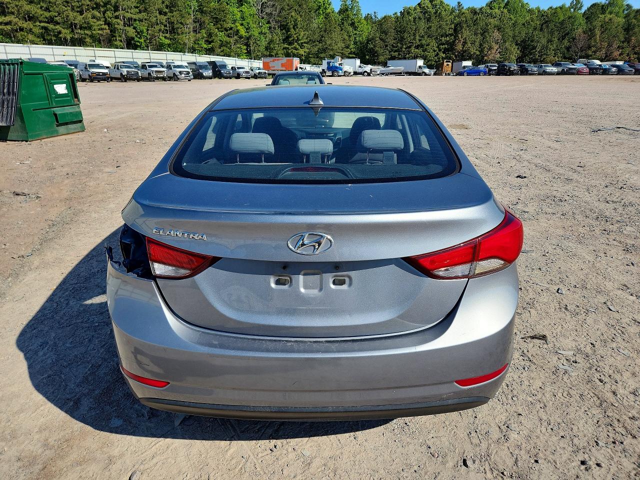HYUNDAI ELANTRA 2016 — 7