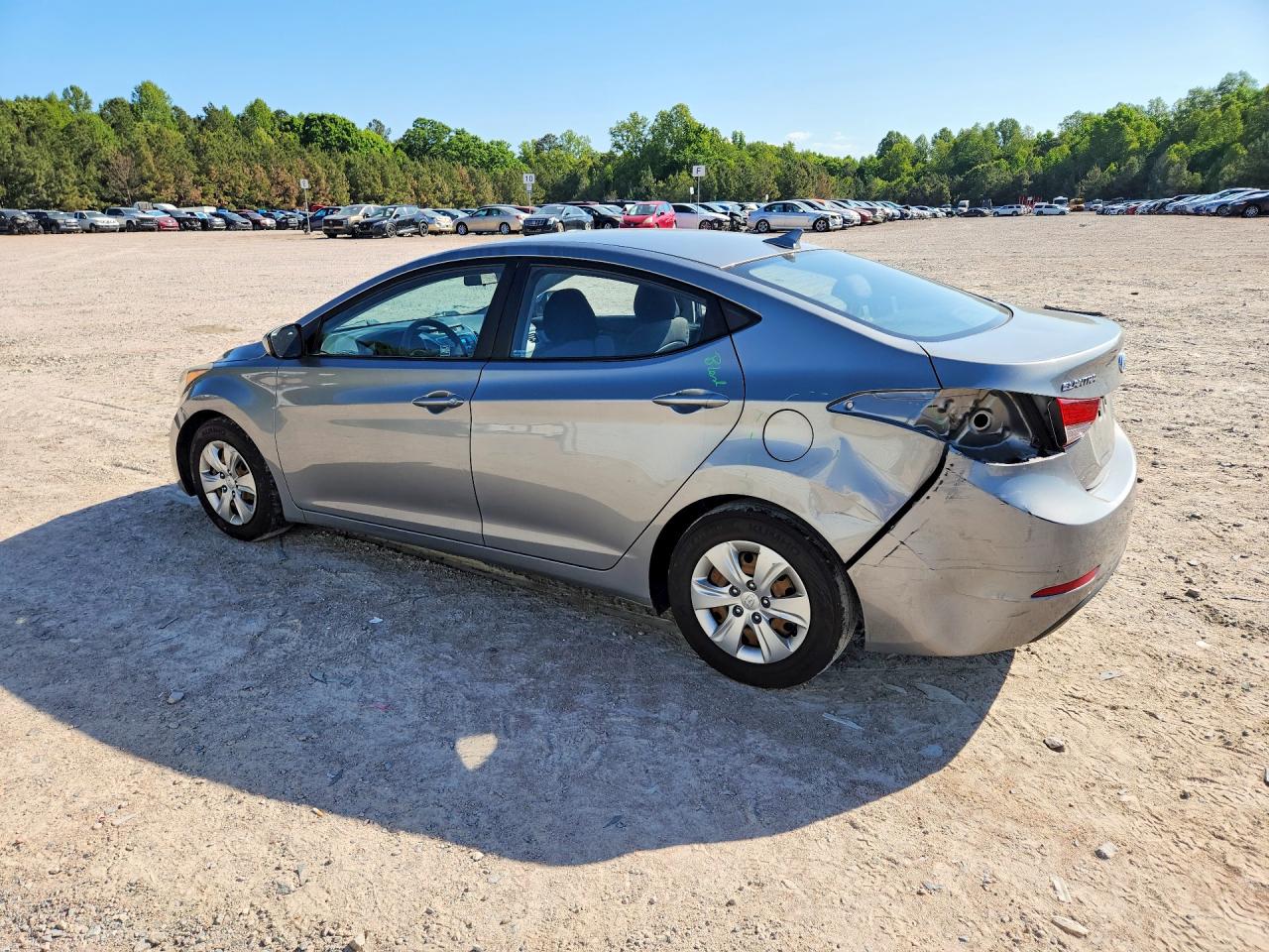HYUNDAI ELANTRA 2016 — 3