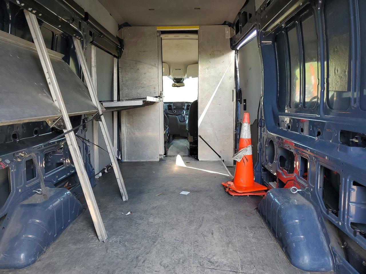 FORD TRANSIT 2021 — 11