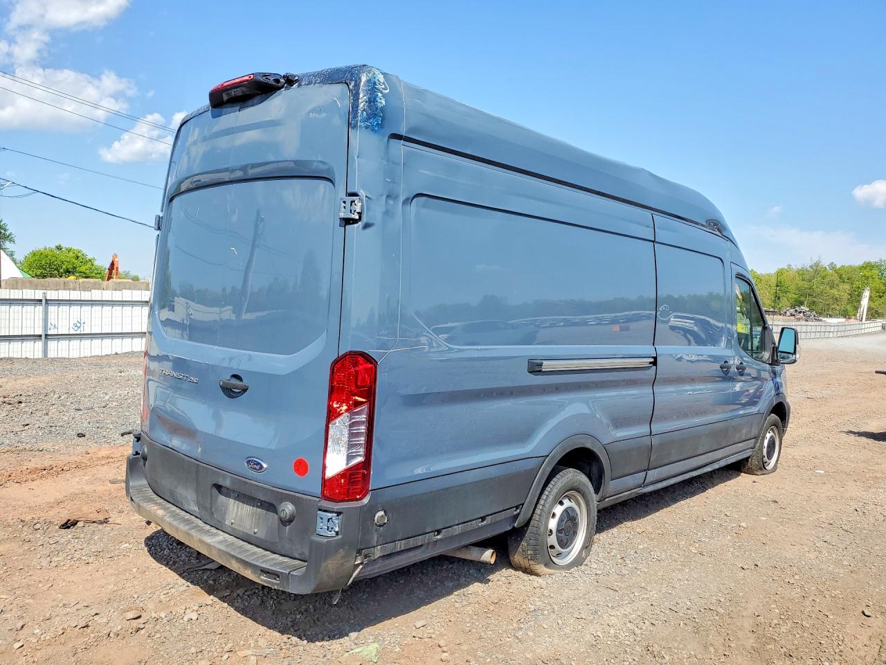 FORD TRANSIT 2021 — 4