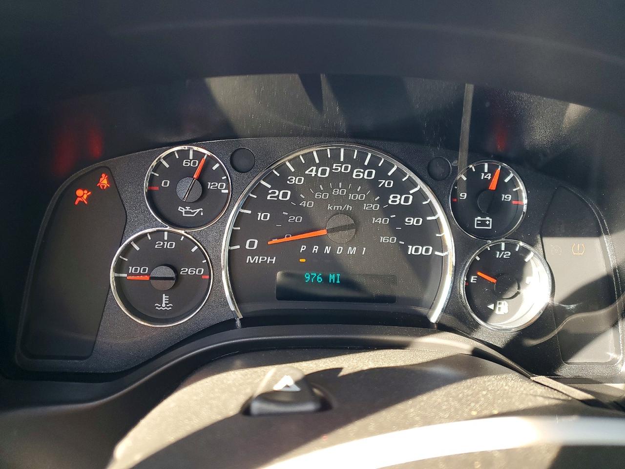 GMC SAVANA 2025 — 10