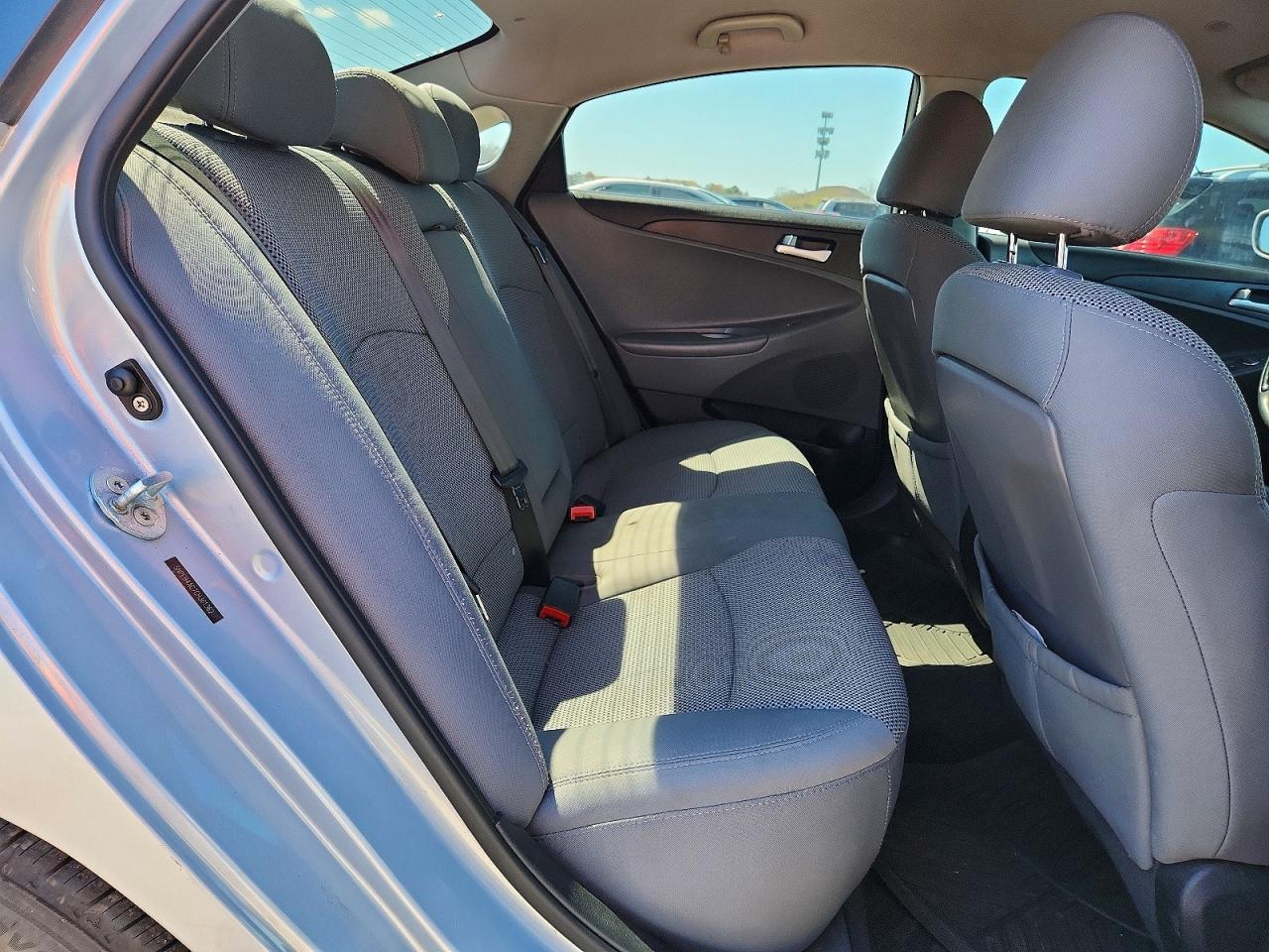 HYUNDAI SONATA 2012 — 11