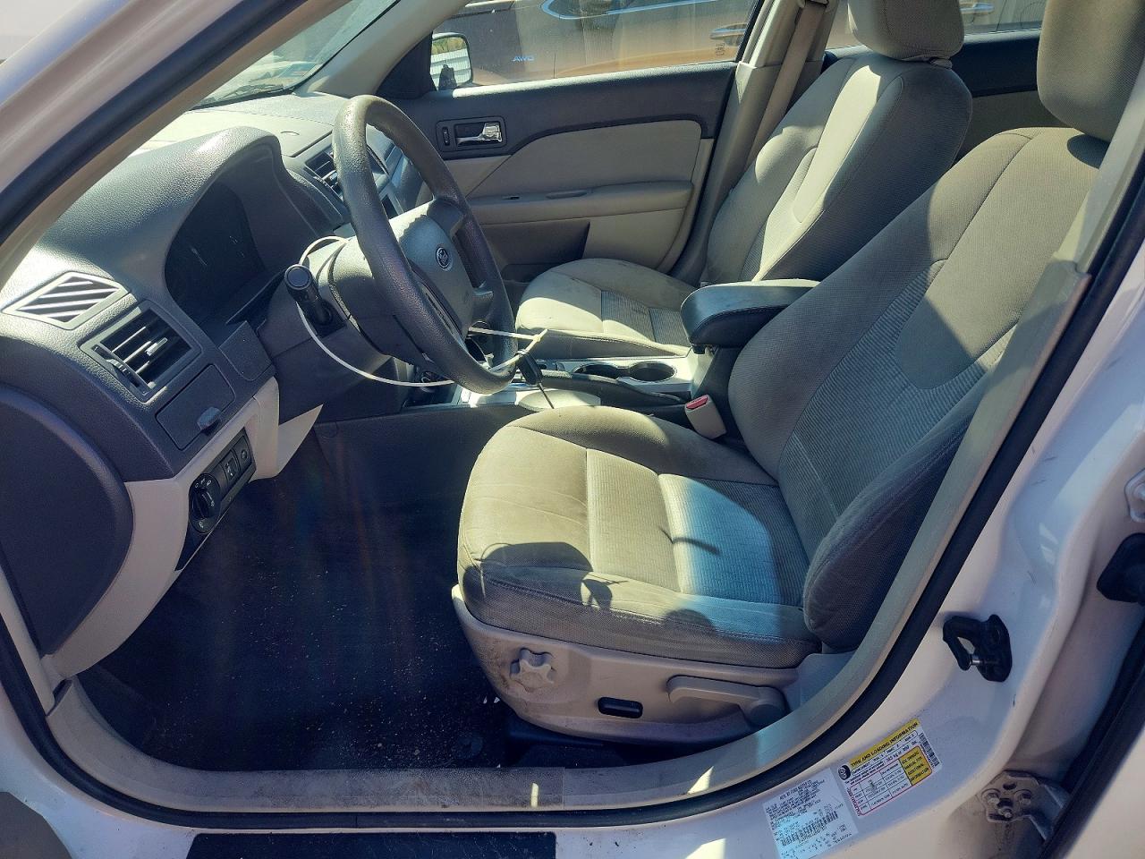 FORD FUSION 2010 — 8