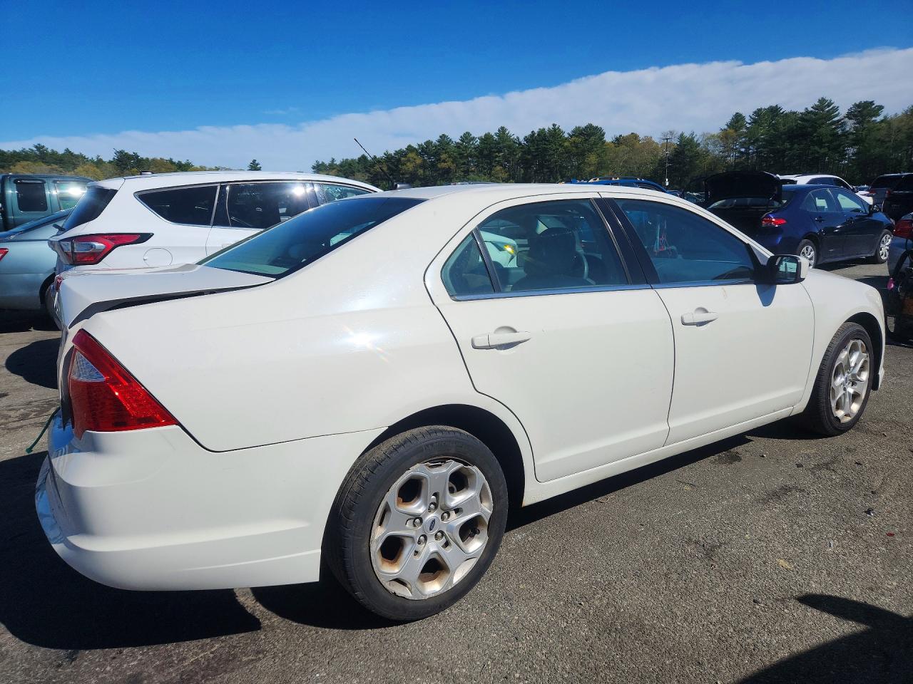 FORD FUSION 2010 — 4