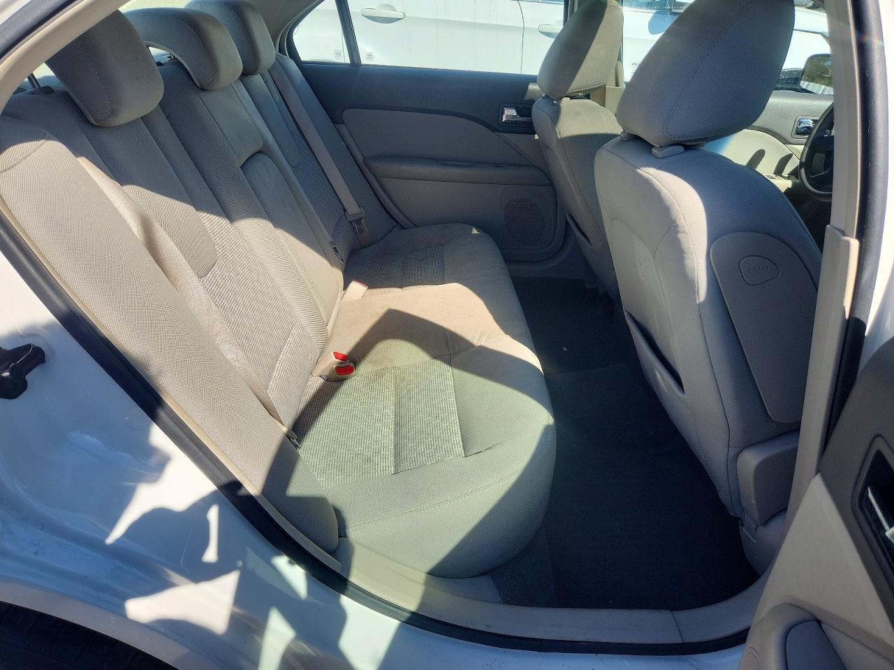 FORD FUSION 2010 — 11