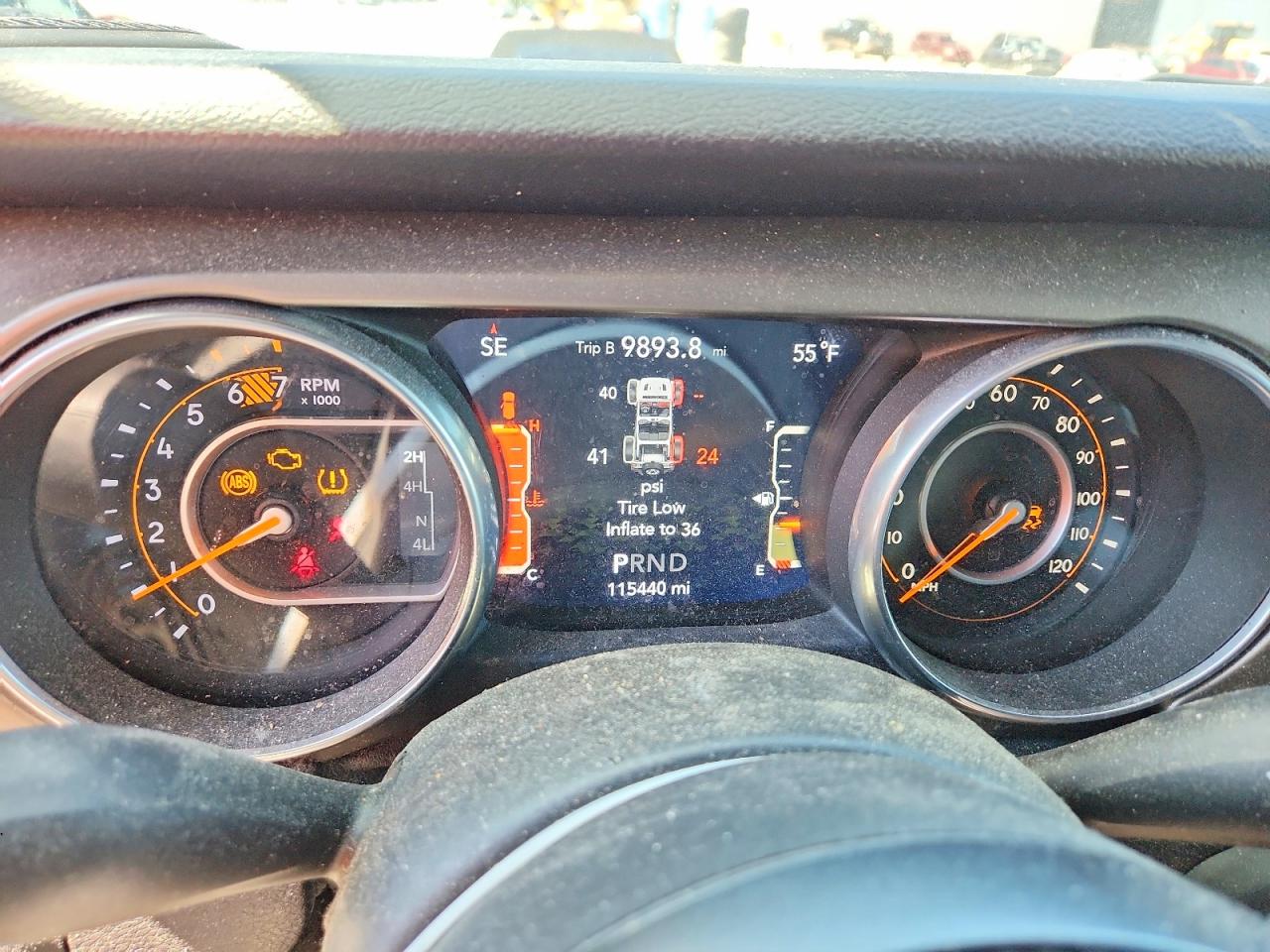 JEEP WRANGLER UNLIMITED 2018 — 10