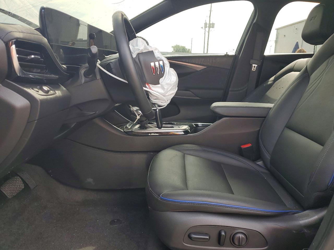 BUICK ENVISTA 2025 — 8