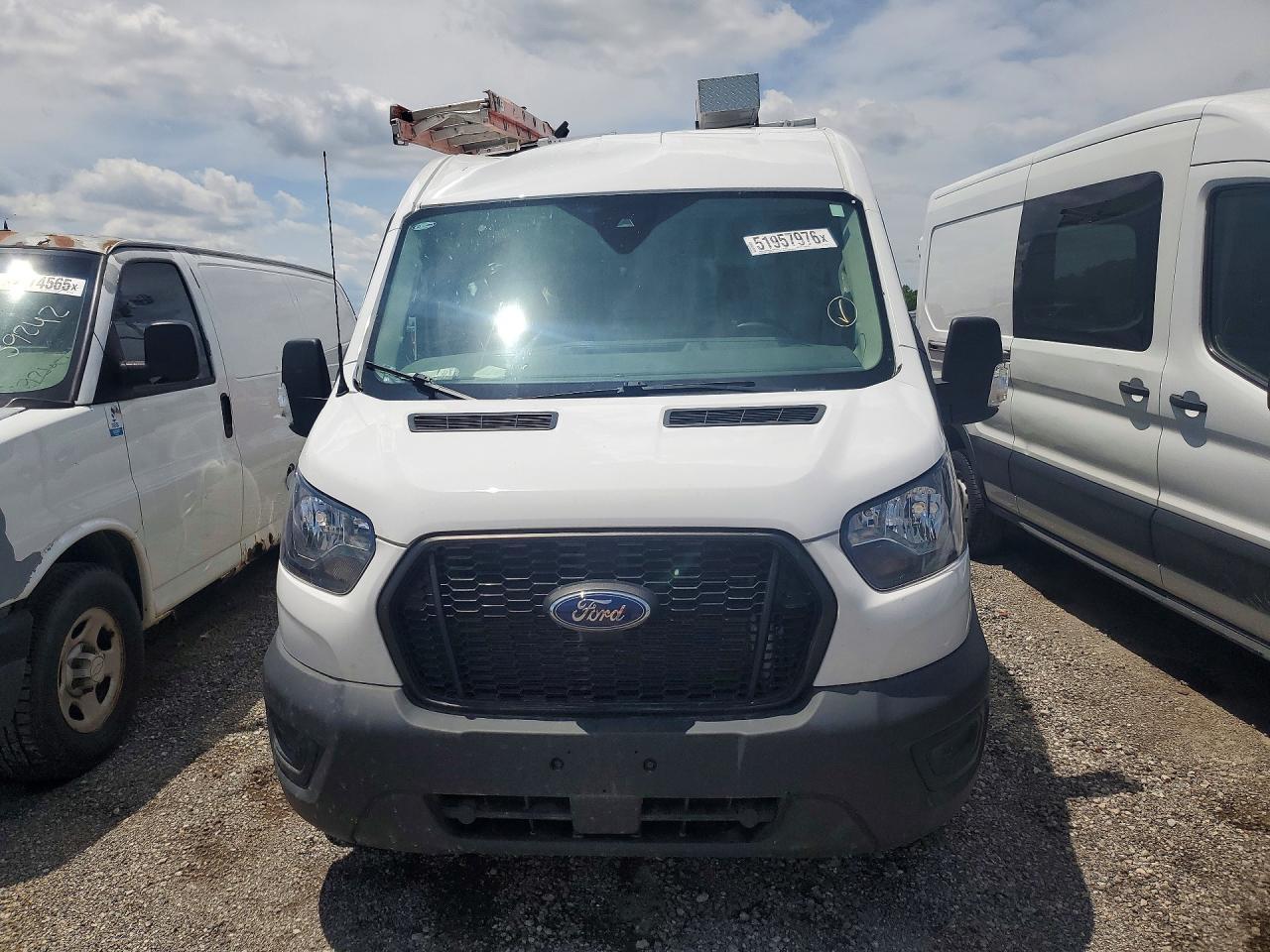 FORD TRANSIT 2023 — 6