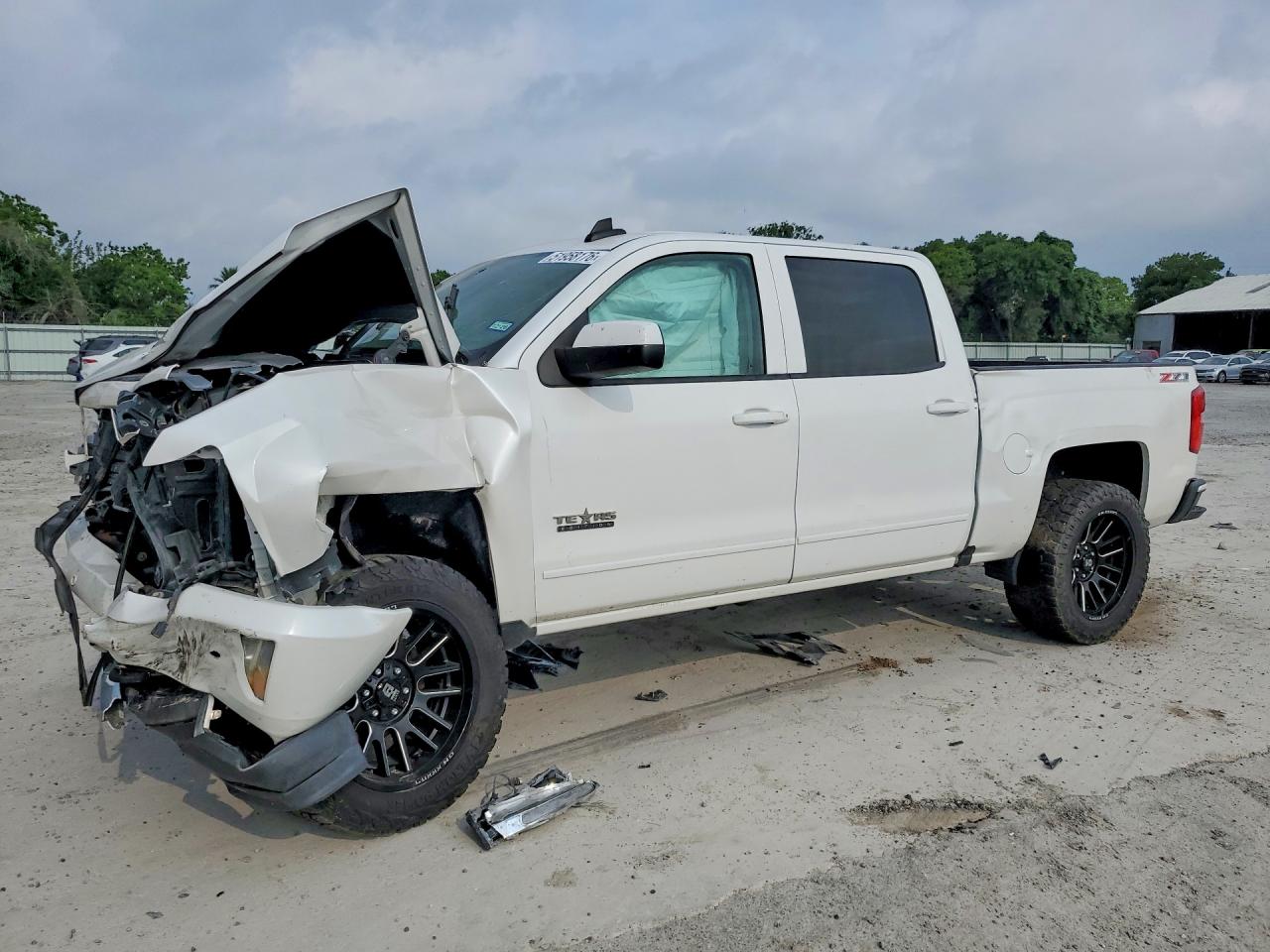 CHEVROLET SILVERADO 2017 — 2