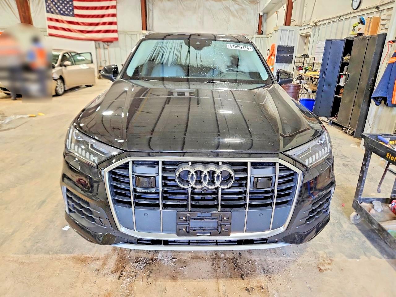 AUDI Q7 2022 — 6