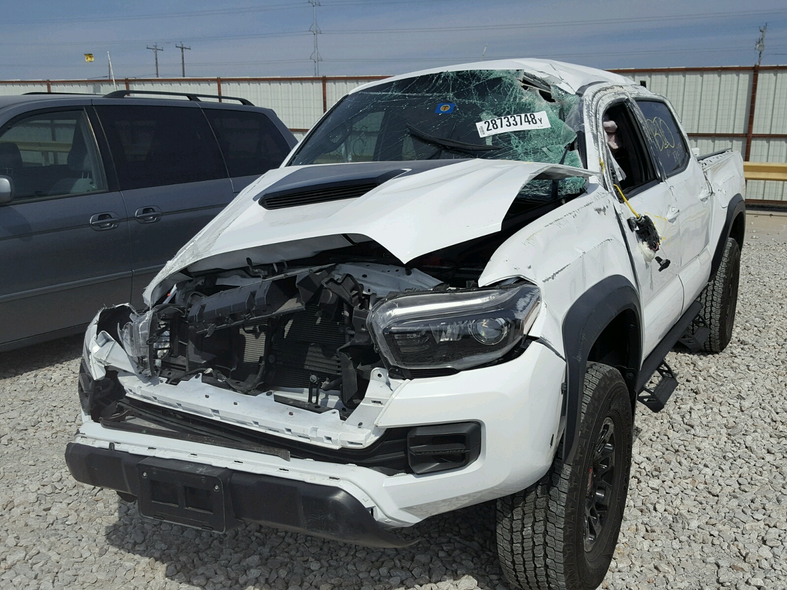 TOYOTA TACOMA 2017 — 3