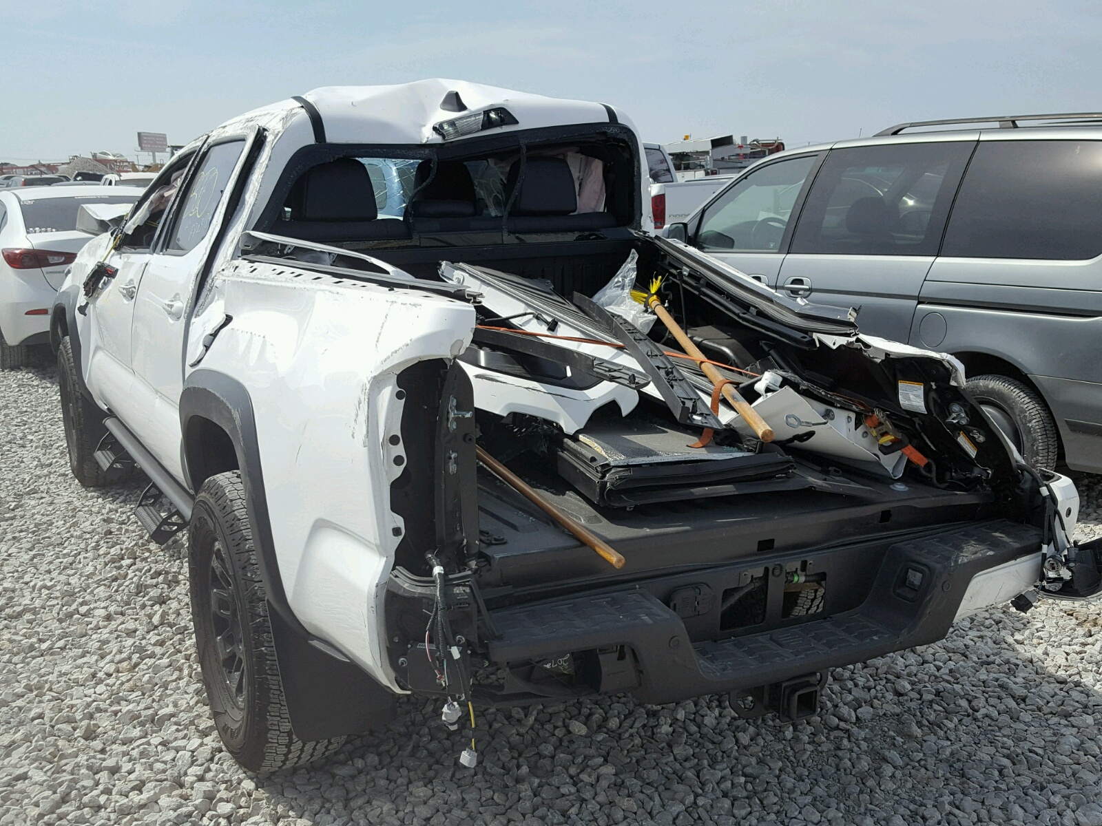 TOYOTA TACOMA 2017 — 4