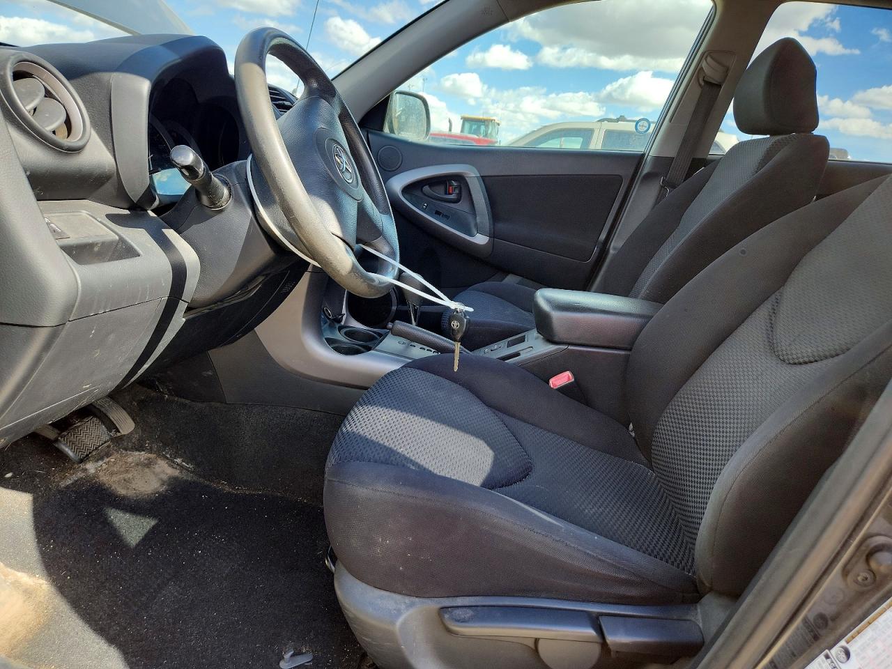 TOYOTA RAV4 2008 — 8