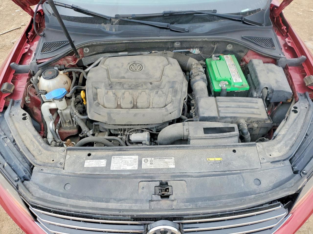 VOLKSWAGEN PASSAT 2018 — 12