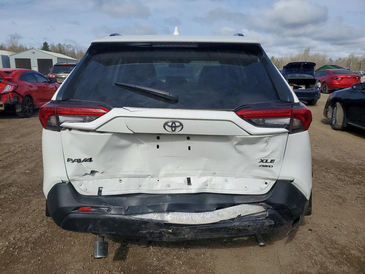 TOYOTA RAV4 2021 — 7