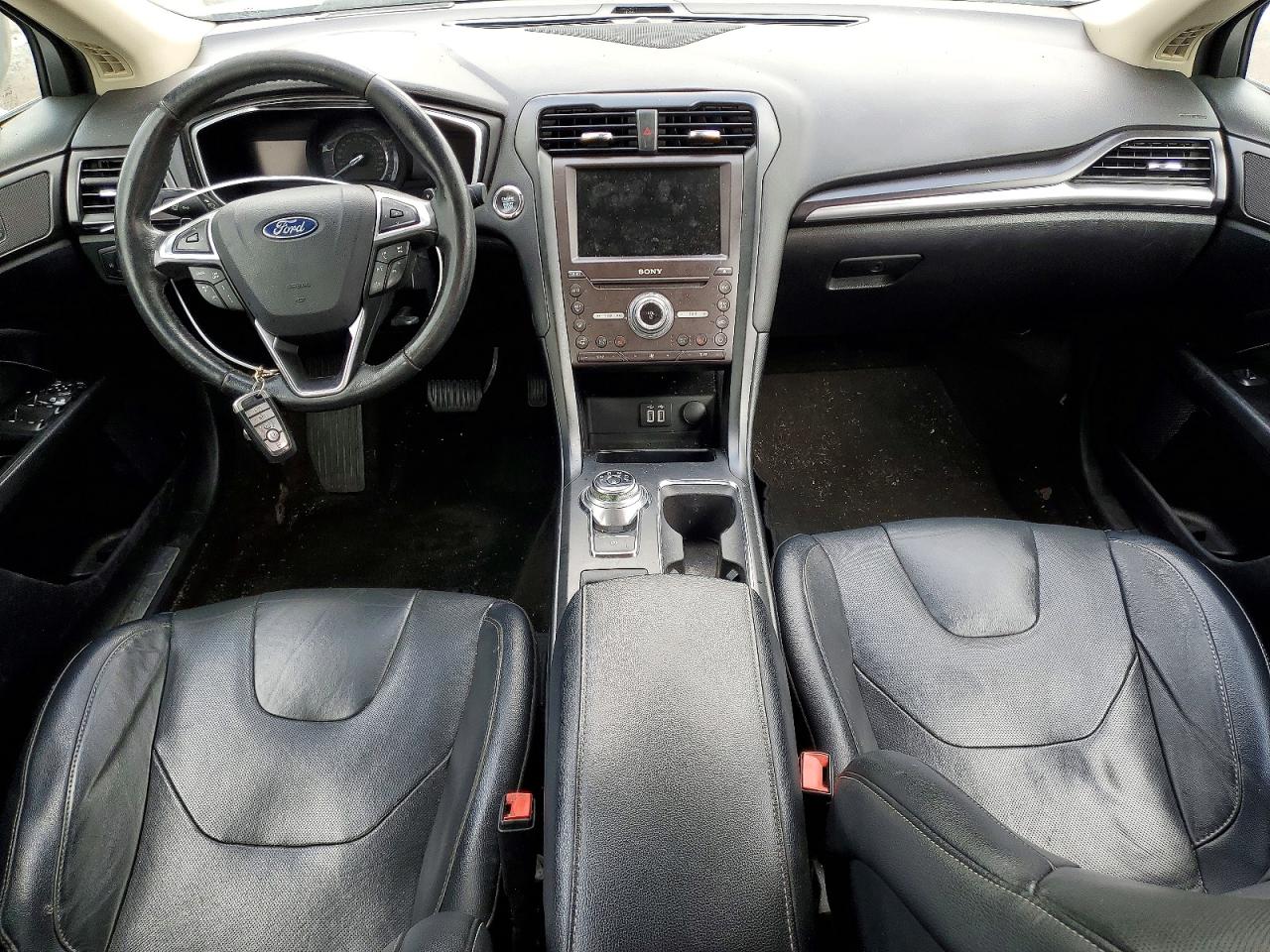 FORD FUSION 2020 — 9