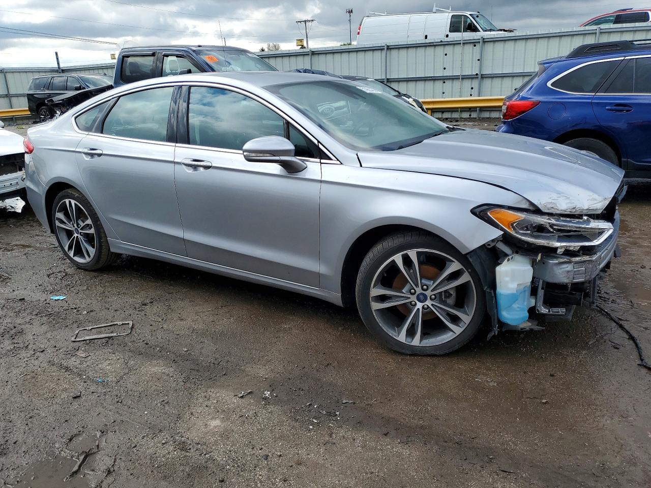 FORD FUSION 2020 — 5