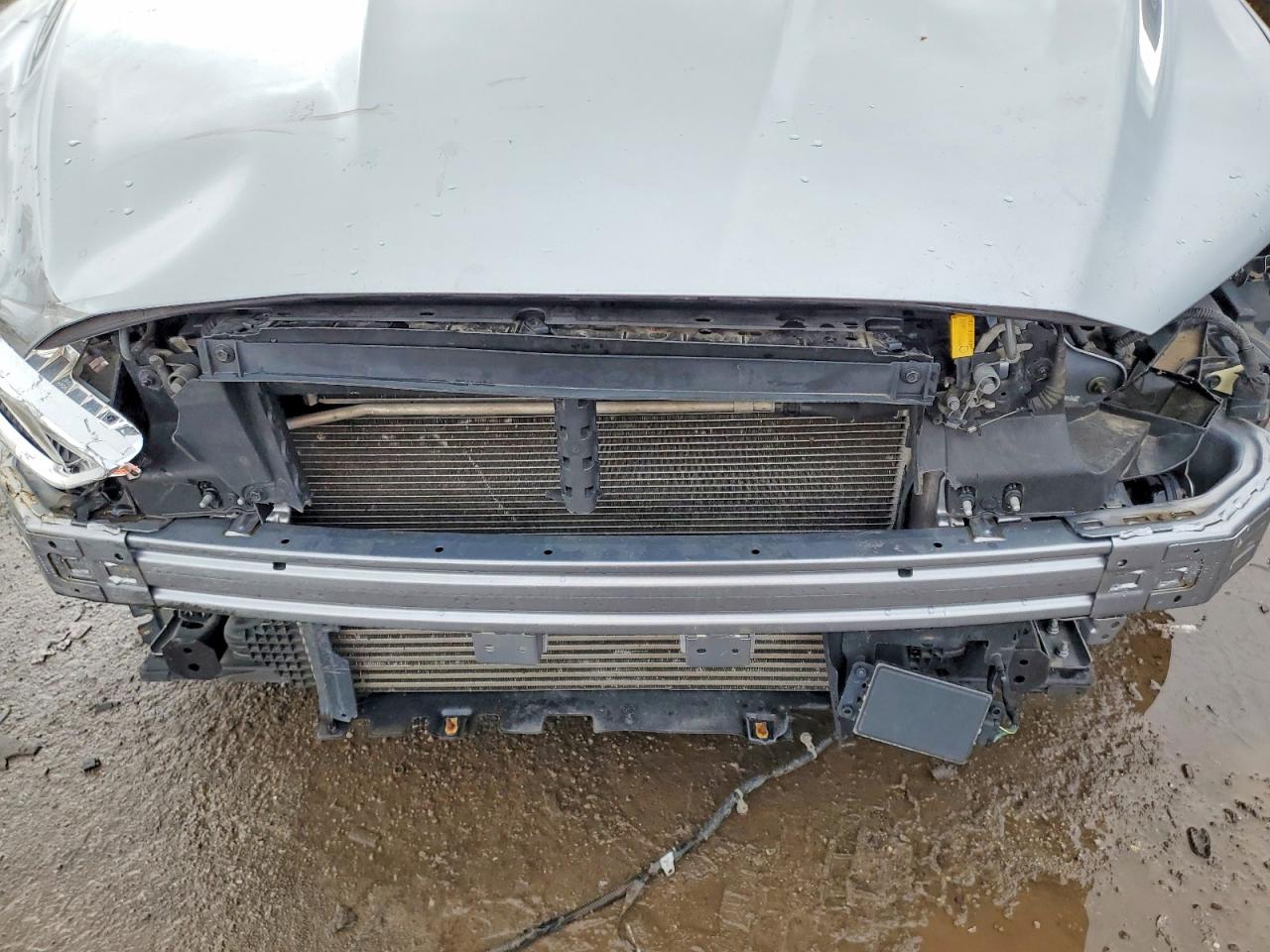 FORD FUSION 2020 — 12
