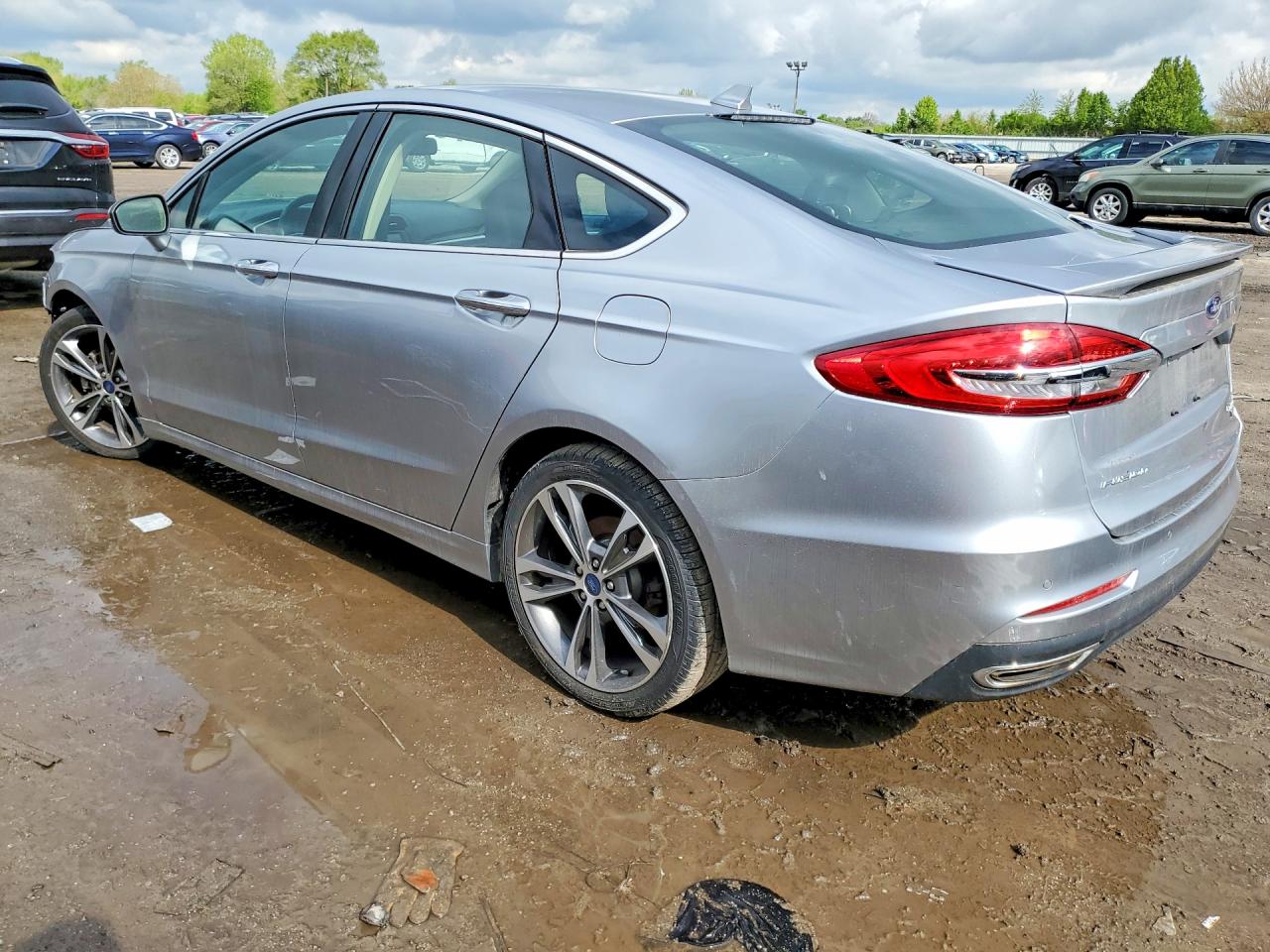 FORD FUSION 2020 — 3