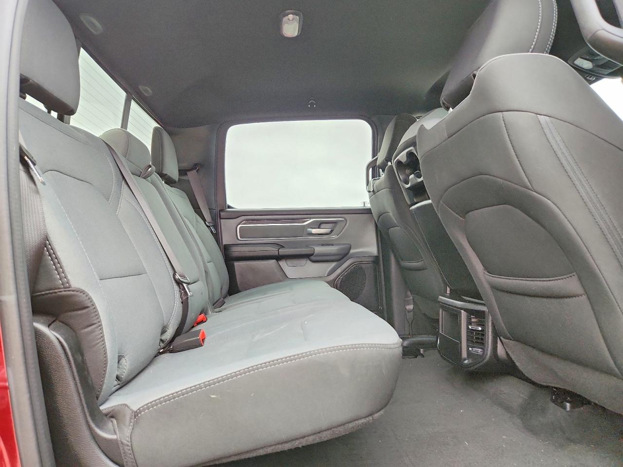 RAM 1500 2021 — 11