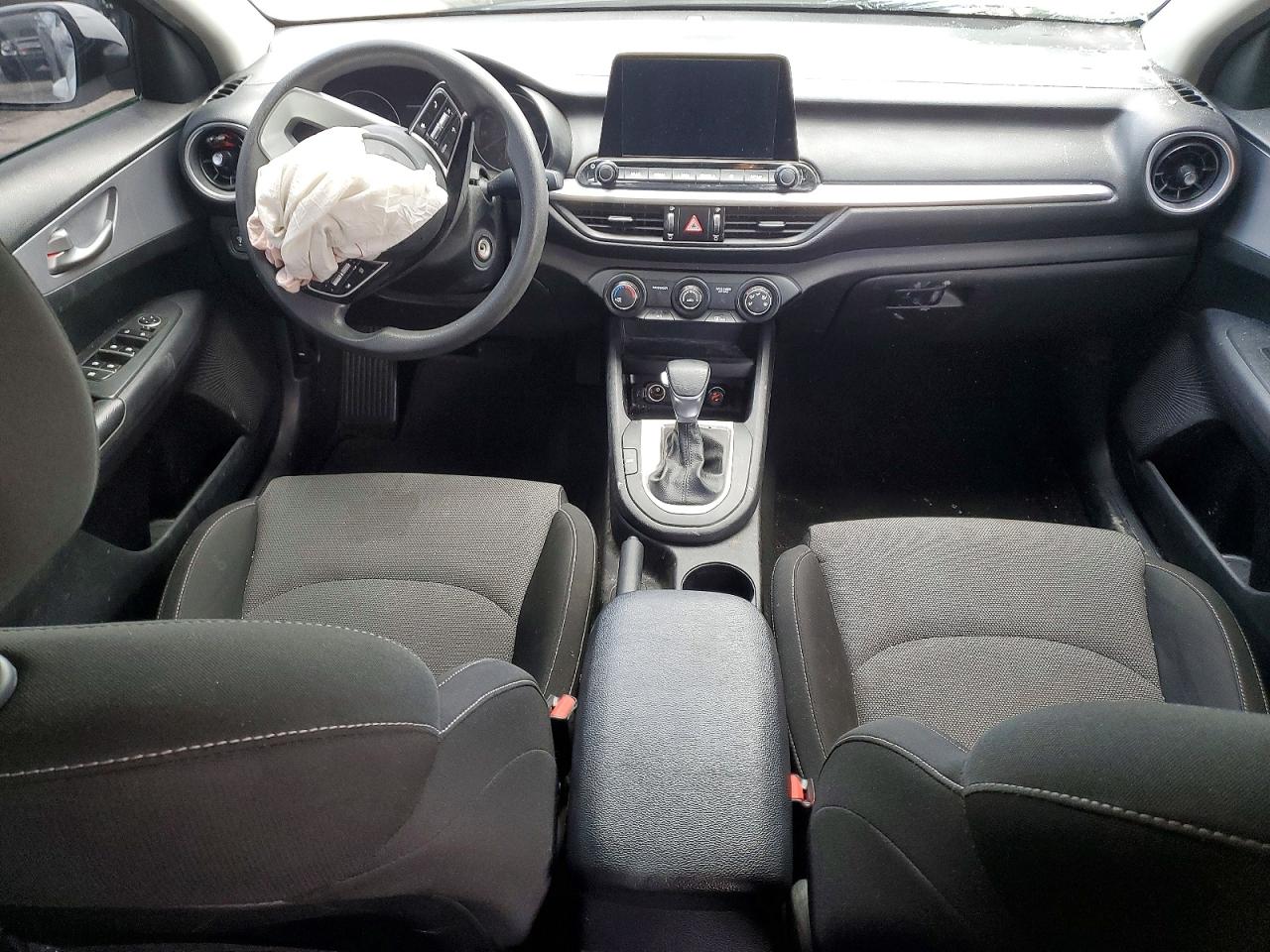 KIA FORTE 2022 — 9