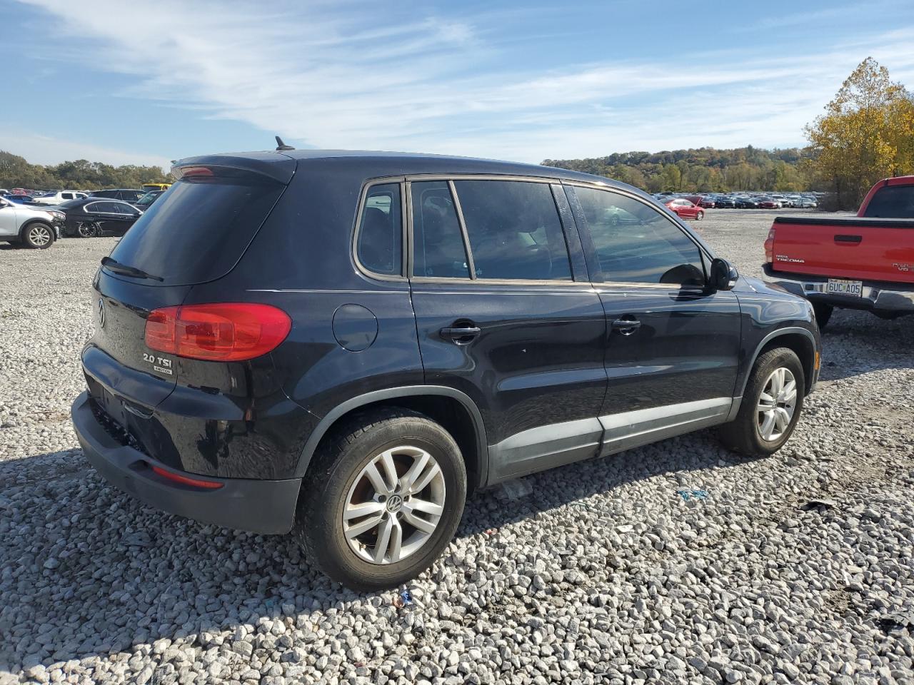 VOLKSWAGEN TIGUAN 2012 — 4