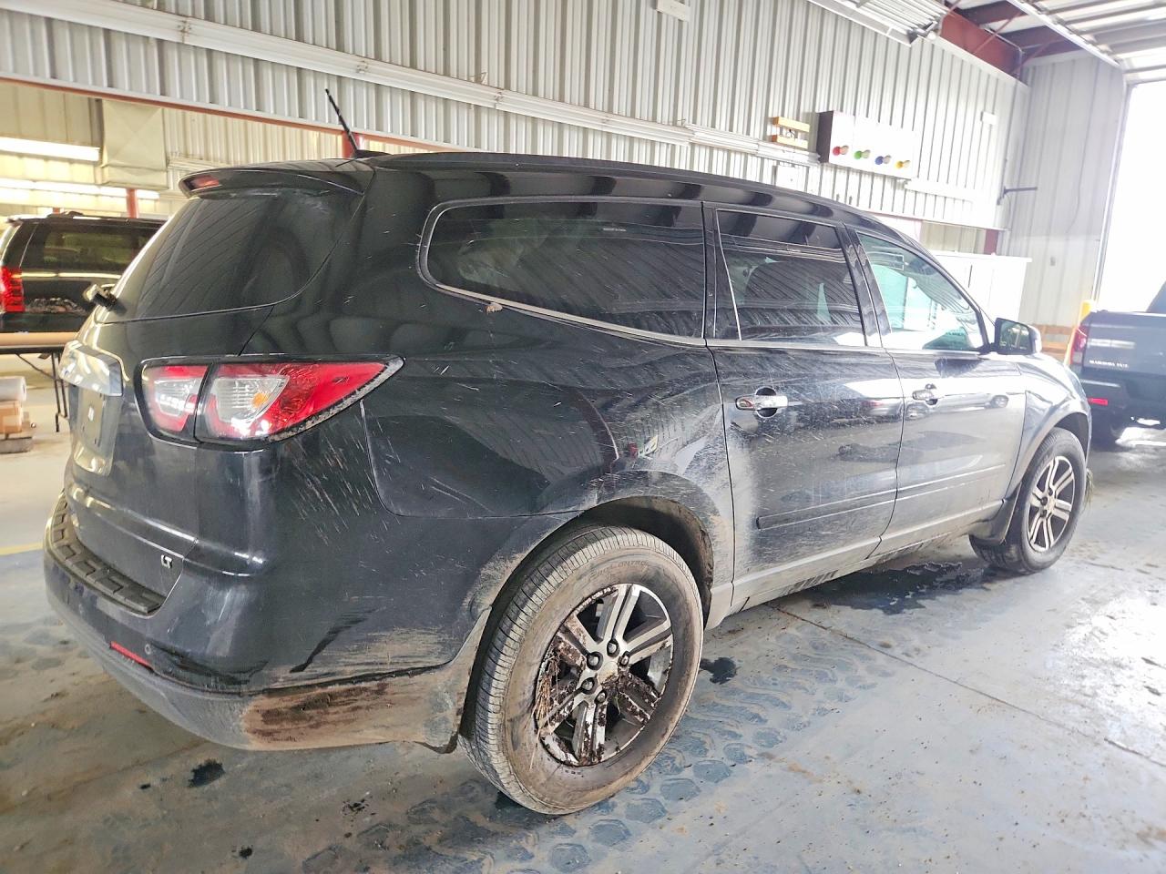 CHEVROLET TRAVERSE 2017 — 4
