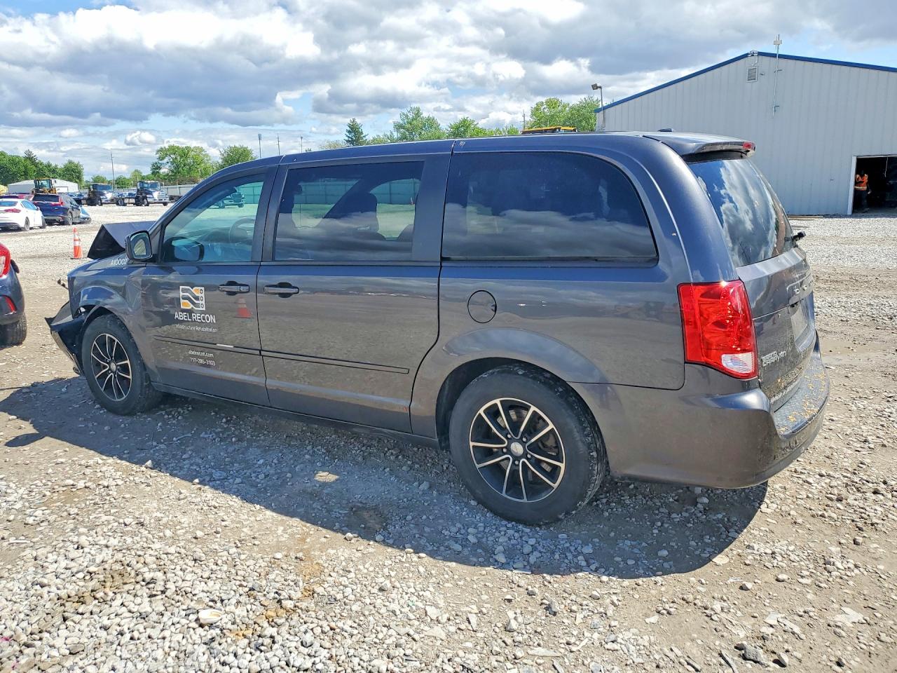 DODGE GRAND CARAVAN 2017 — 3