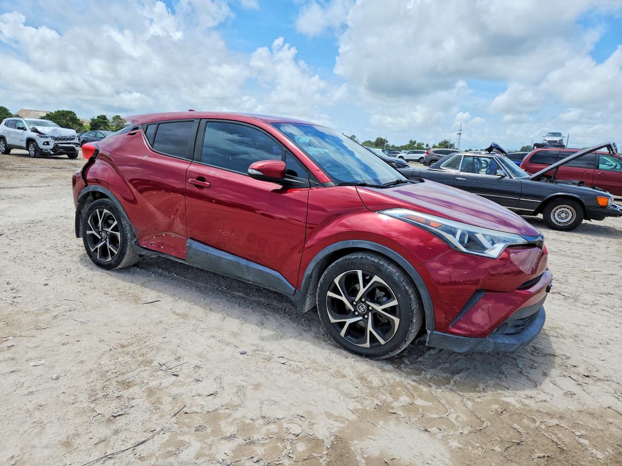 TOYOTA C-HR 2018 — 5