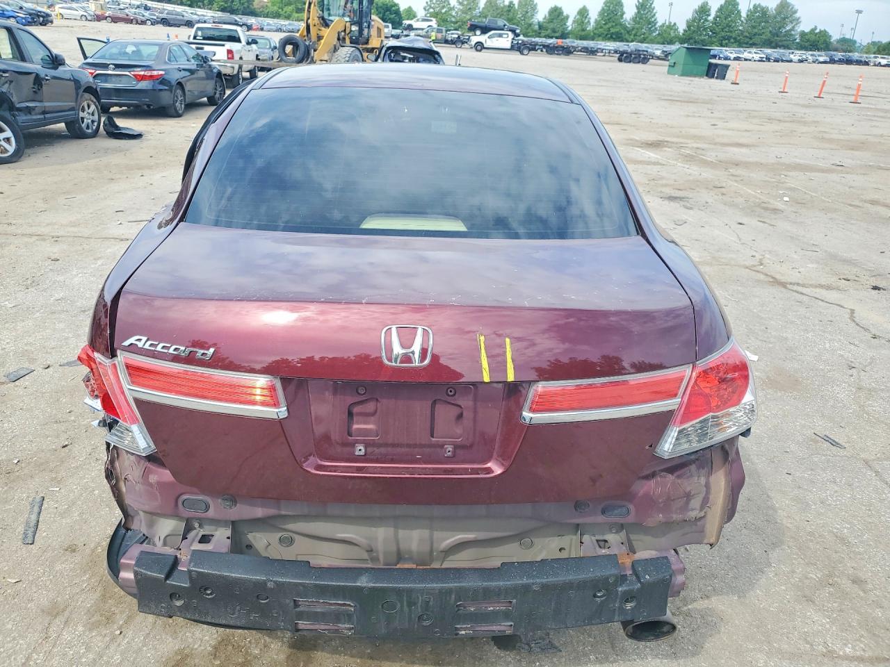 HONDA ACCORD 2012 — 7