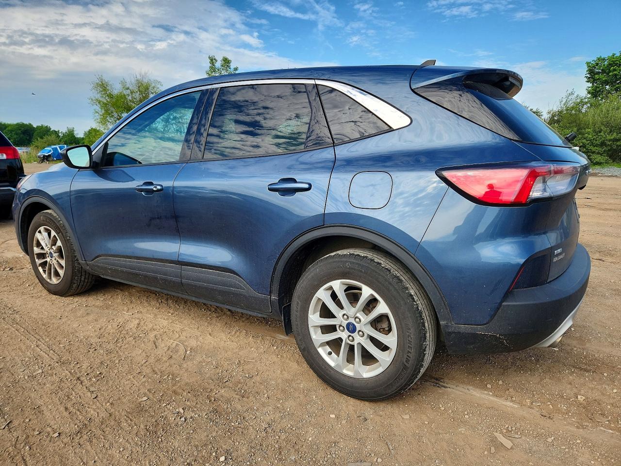 FORD ESCAPE 2020 — 3