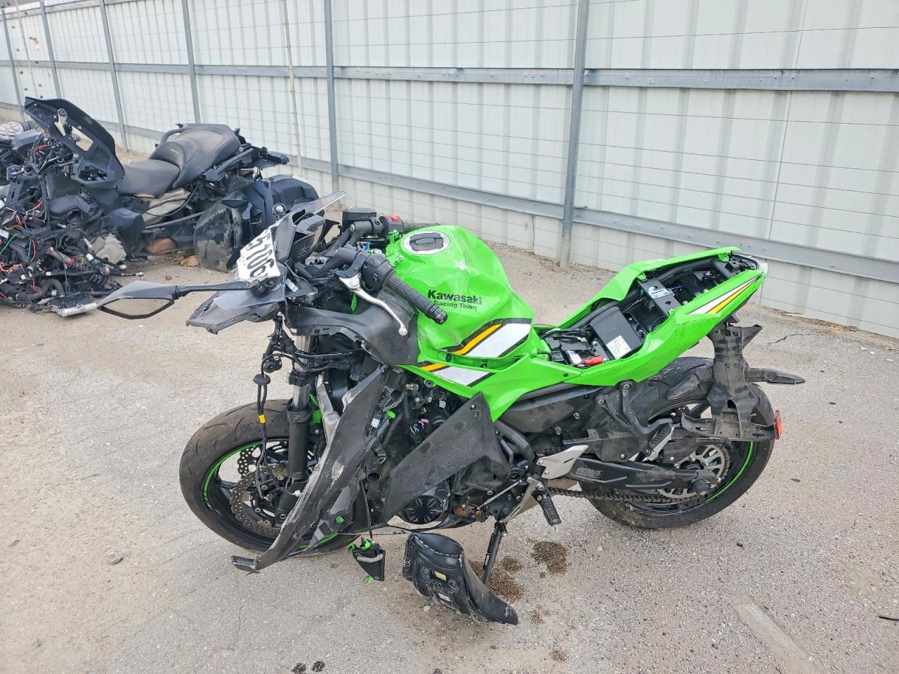 KAWASAKI EX650 2025 — 4