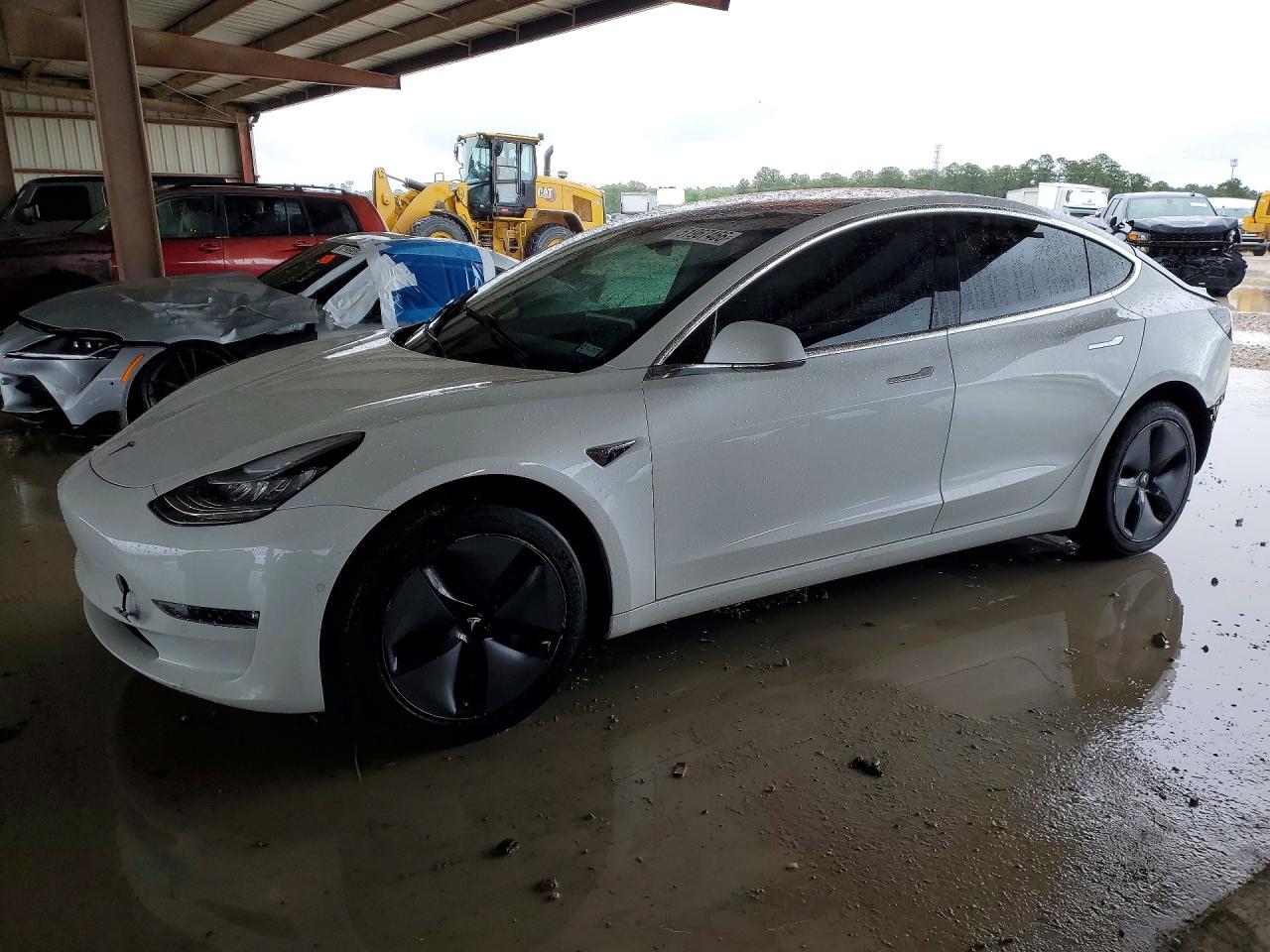 TESLA MODEL 3 2018 — 2
