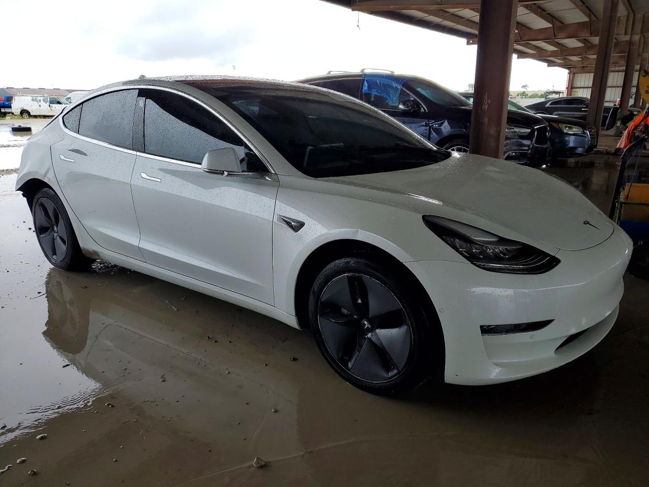 TESLA MODEL 3 2018 — 5