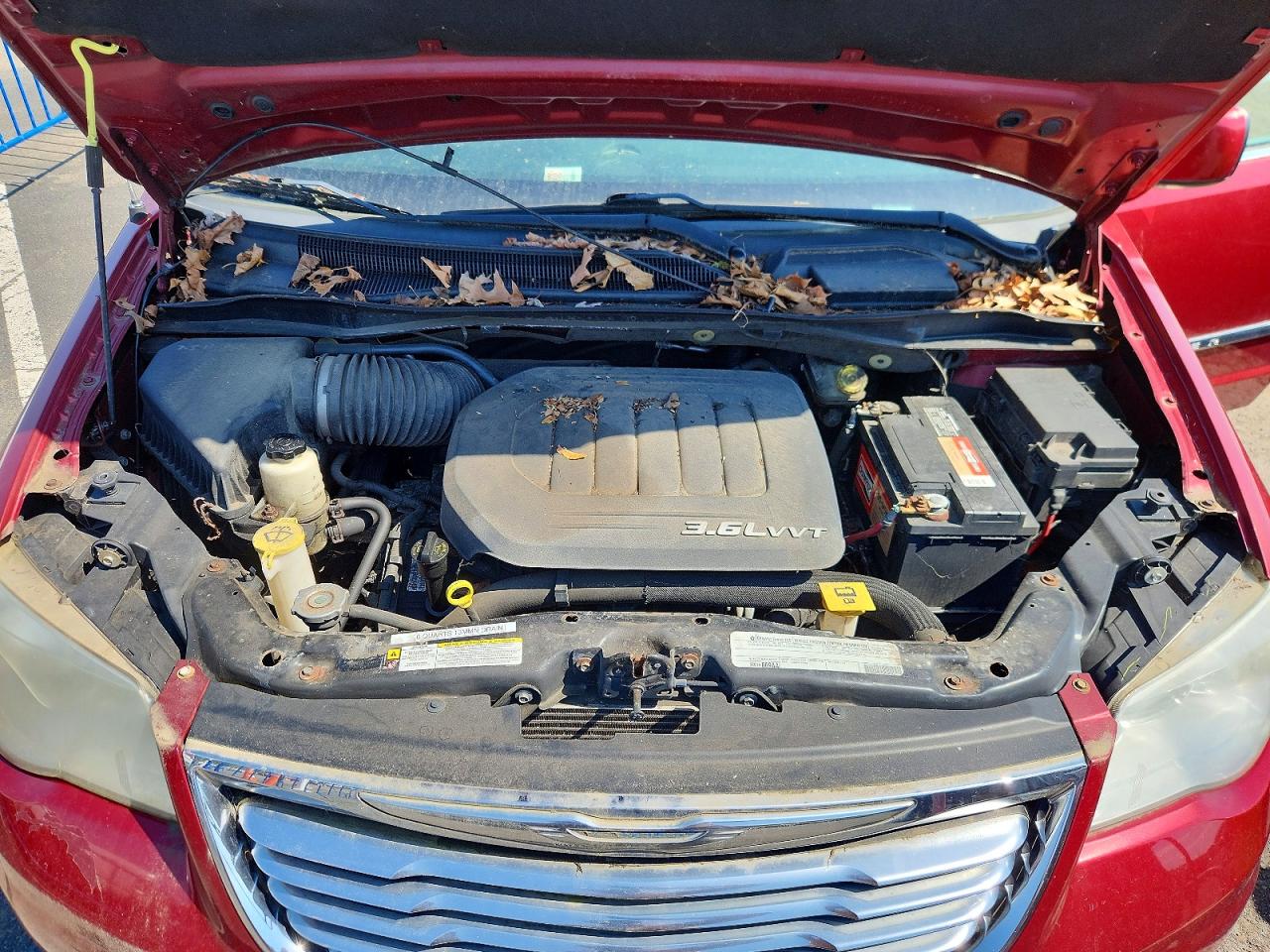 CHRYSLER TOWN & COUNTRY 2012 — 13