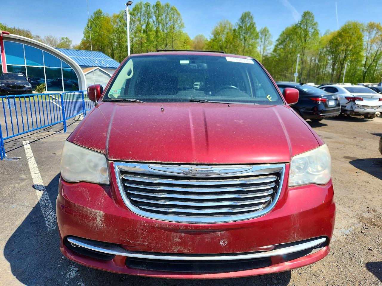 CHRYSLER TOWN & COUNTRY 2012 — 6