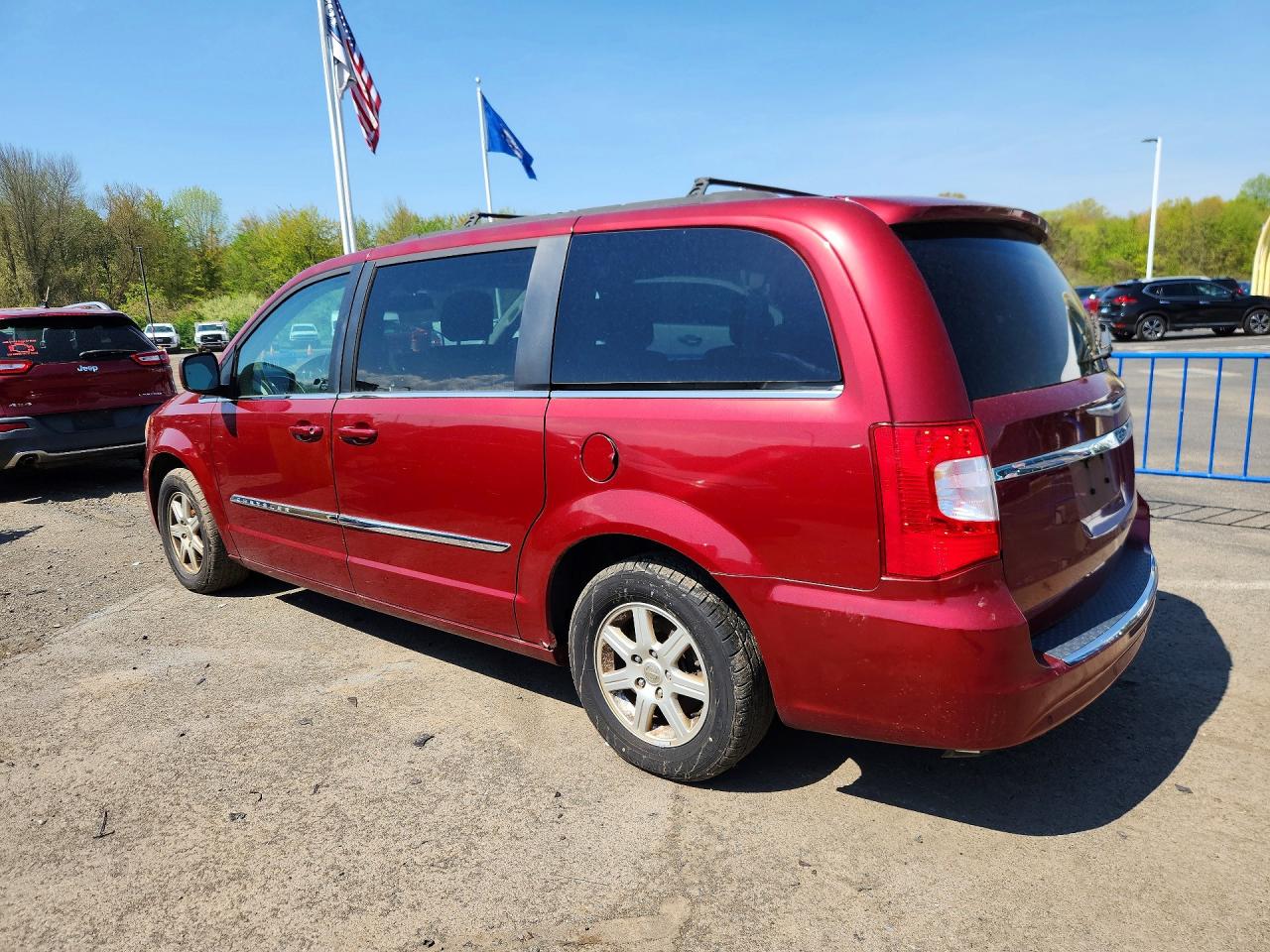 CHRYSLER TOWN & COUNTRY 2012 — 3