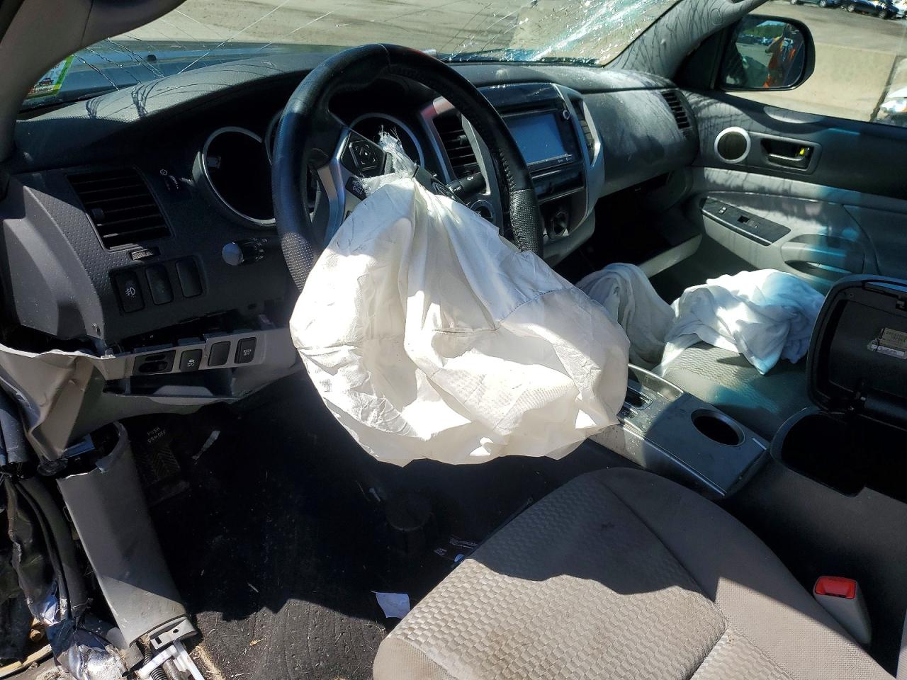 TOYOTA TACOMA 2014 — 9