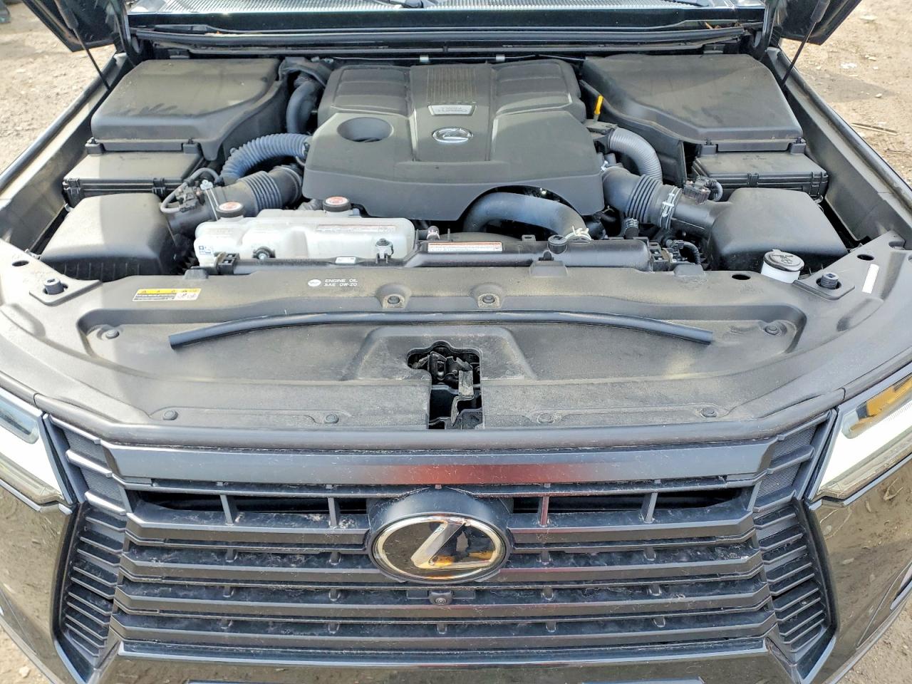 LEXUS GX 2024 — 13