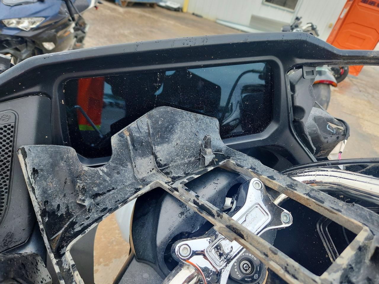 HARLEY-DAVIDSON FLTRX 2024 — 8