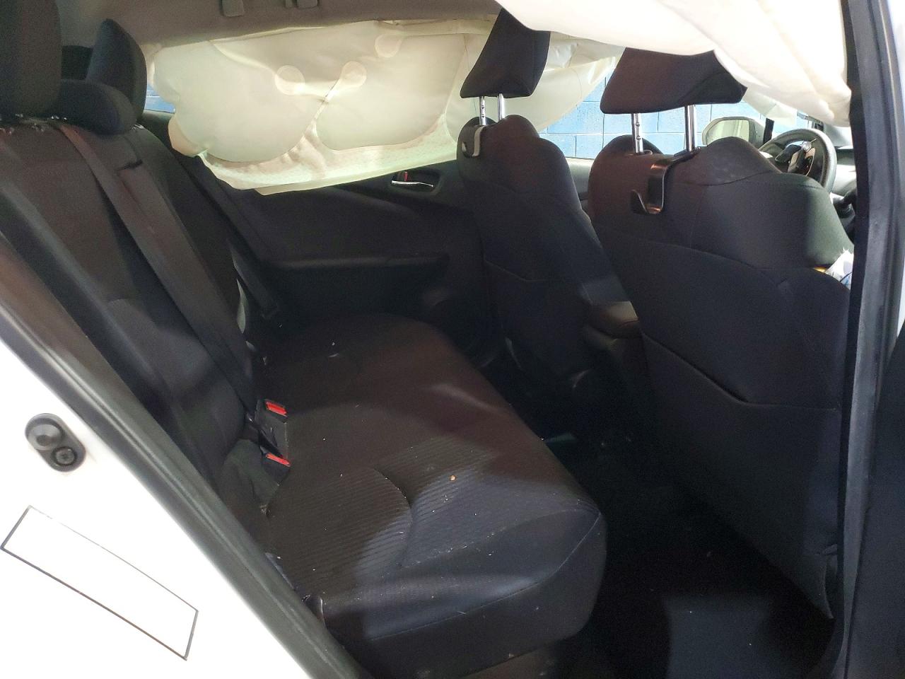TOYOTA PRIUS 2016 — 12