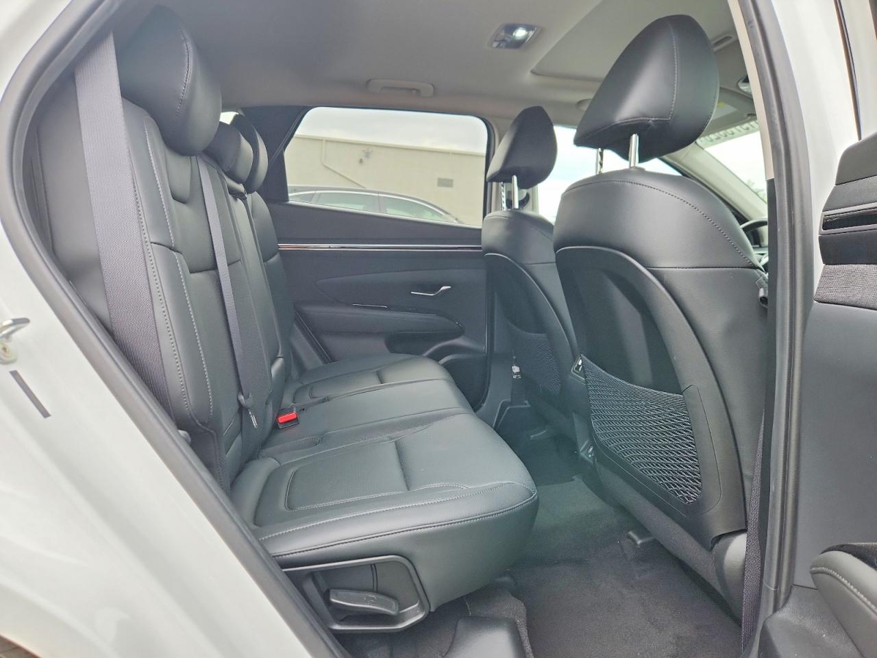 HYUNDAI TUCSON 2022 — 12