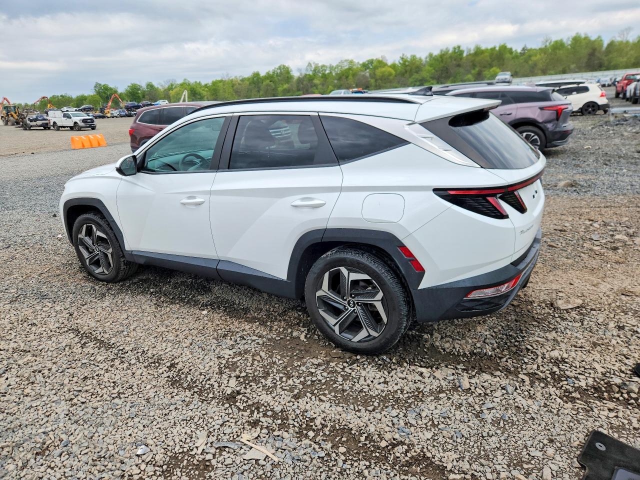 HYUNDAI TUCSON 2022 — 3