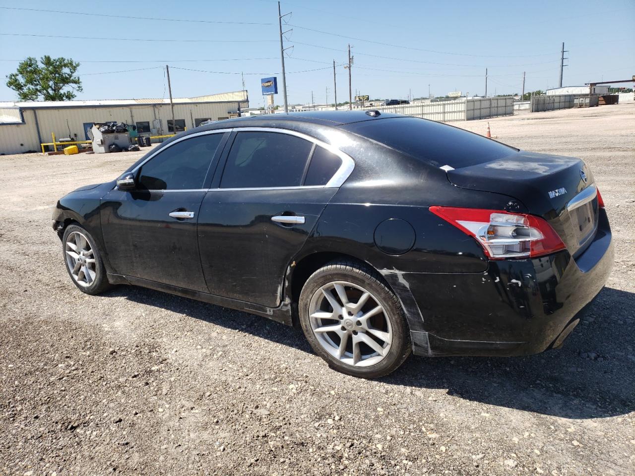 NISSAN MAXIMA 2011 — 3