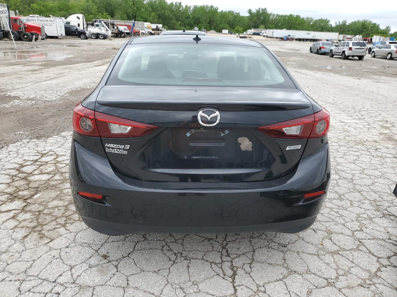 MAZDA 3 2016 — 7