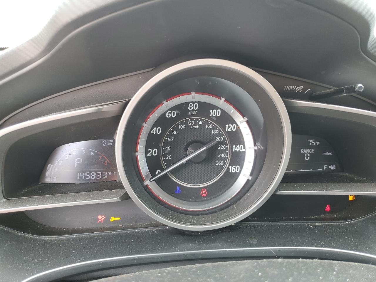 MAZDA 3 2016 — 10